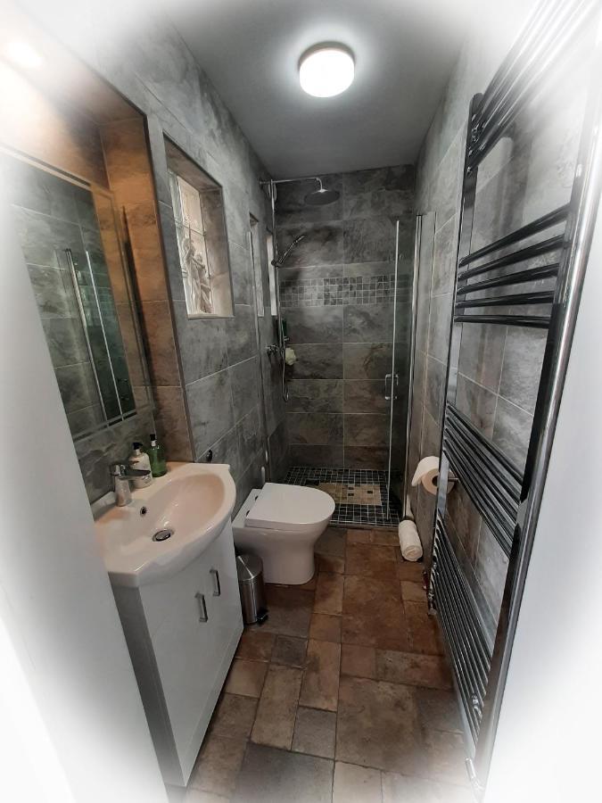רות'סיי Highlander House Boutique Hotel מראה חיצוני תמונה