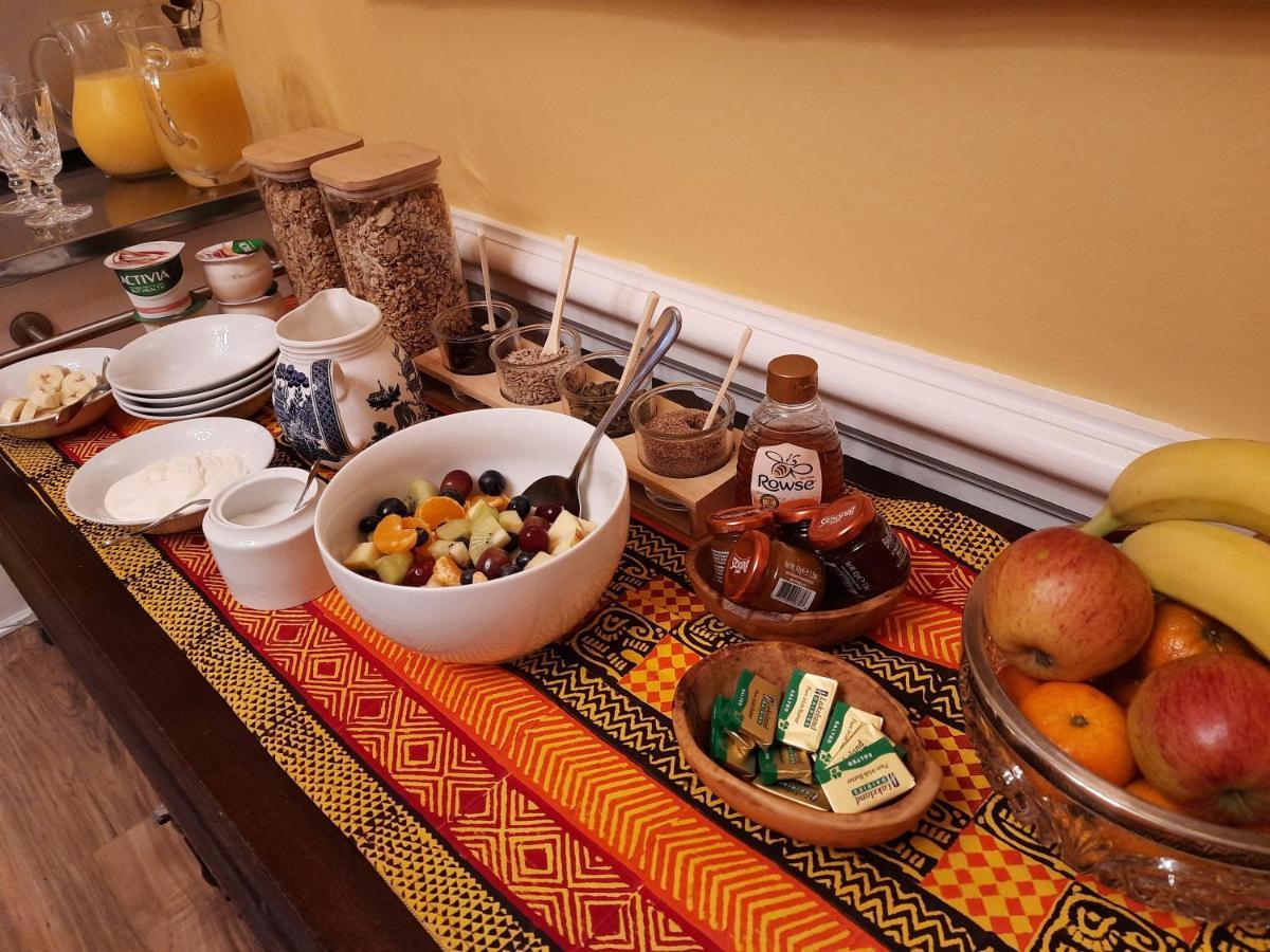 רות'סיי Highlander House Boutique Hotel מראה חיצוני תמונה
