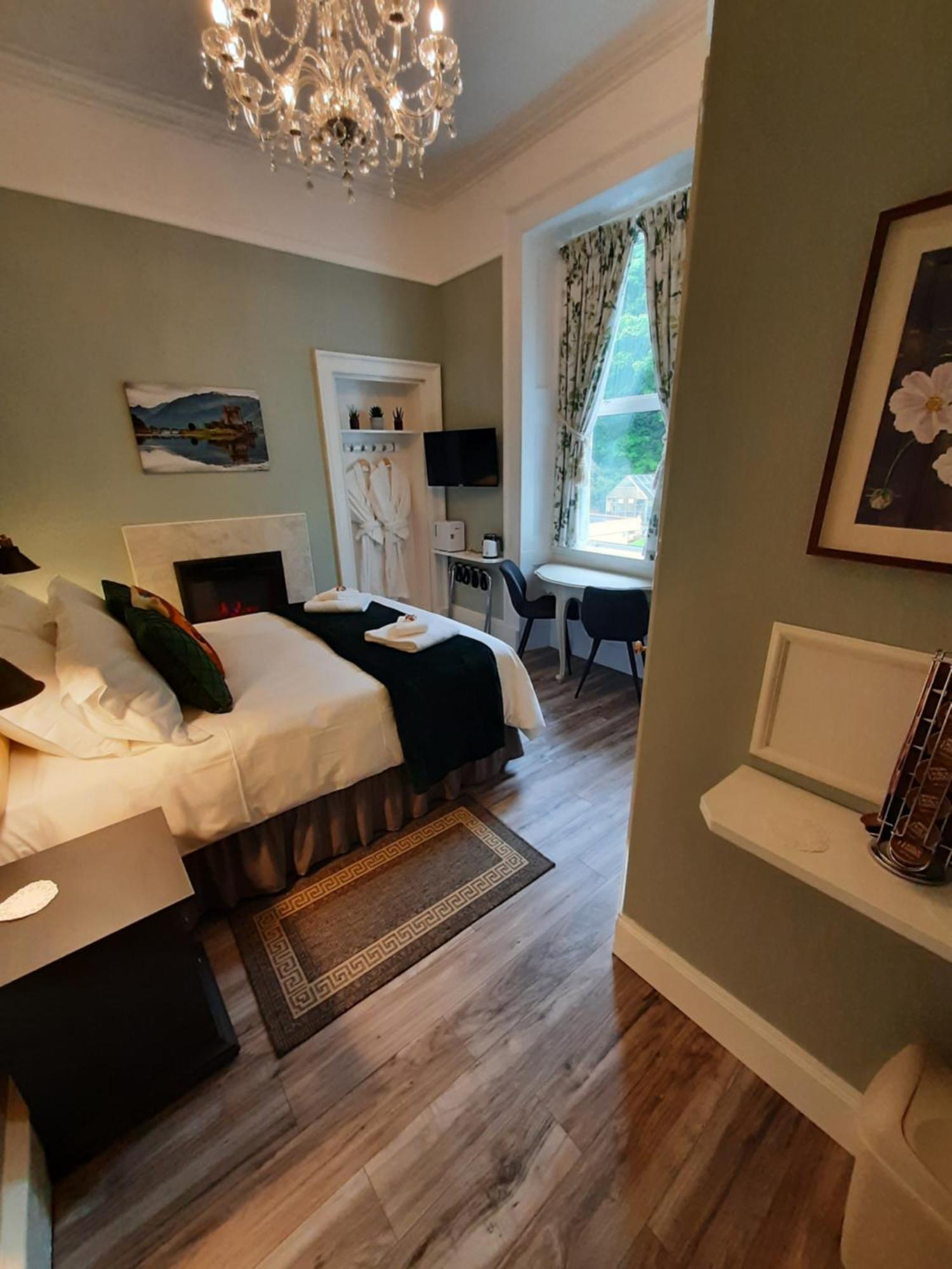 רות'סיי Highlander House Boutique Hotel מראה חיצוני תמונה